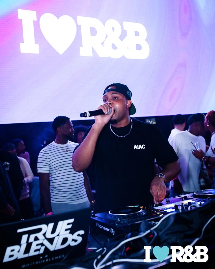 I LOVE R&B - Bobby V & Musiq Soulchild event photo 4