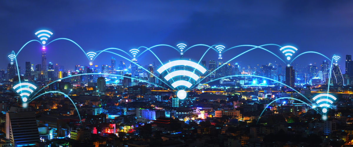 Ingenico Card Terminal for payment processing technology, such as mobile and contactless payments