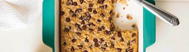 Baked Peanut Butter Banana Oatmeal Bars