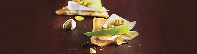 Apple-Brie Pita Crisps
