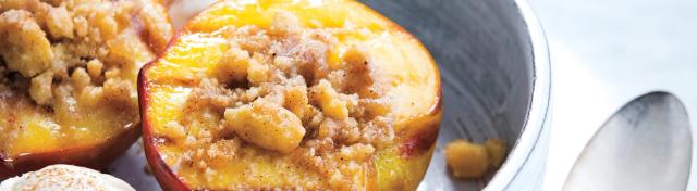 Air-Fried Peach and Shortbread Crumble