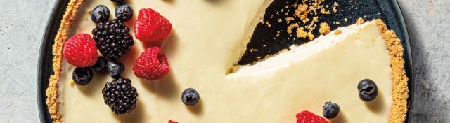 No-Bake Cheesecake with Fresh Berries