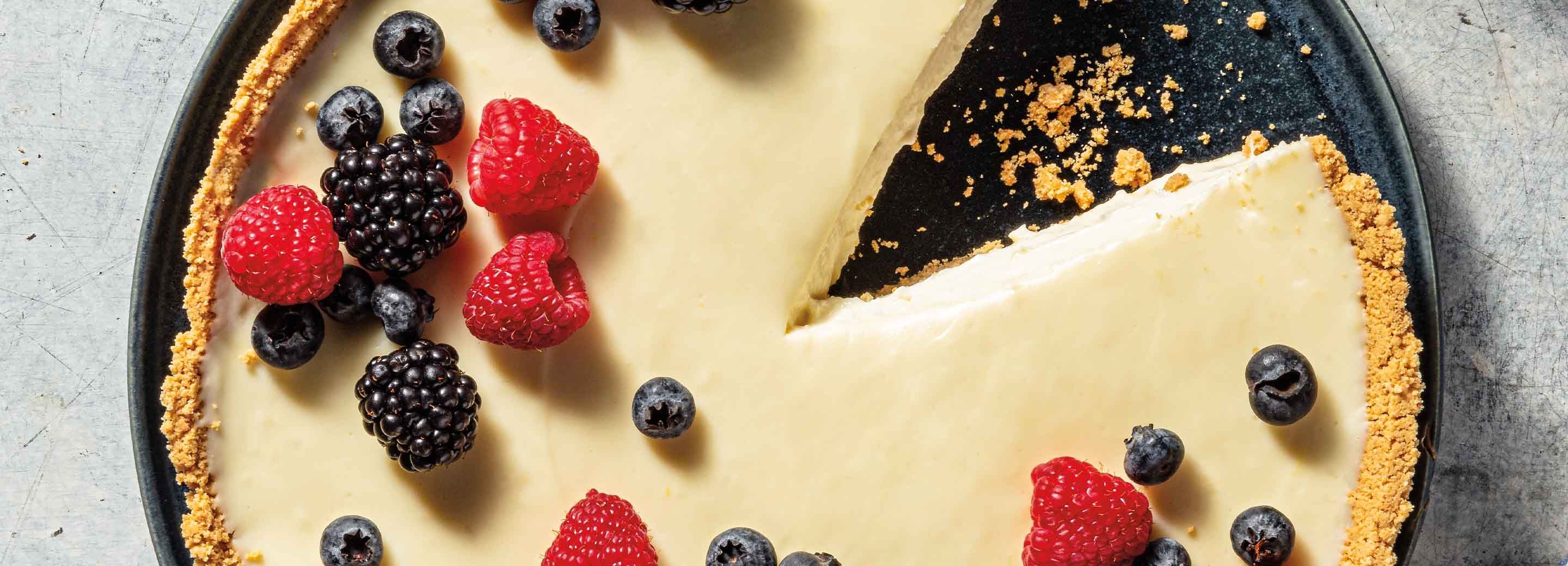 No-Bake Cheesecake with Fresh Berries