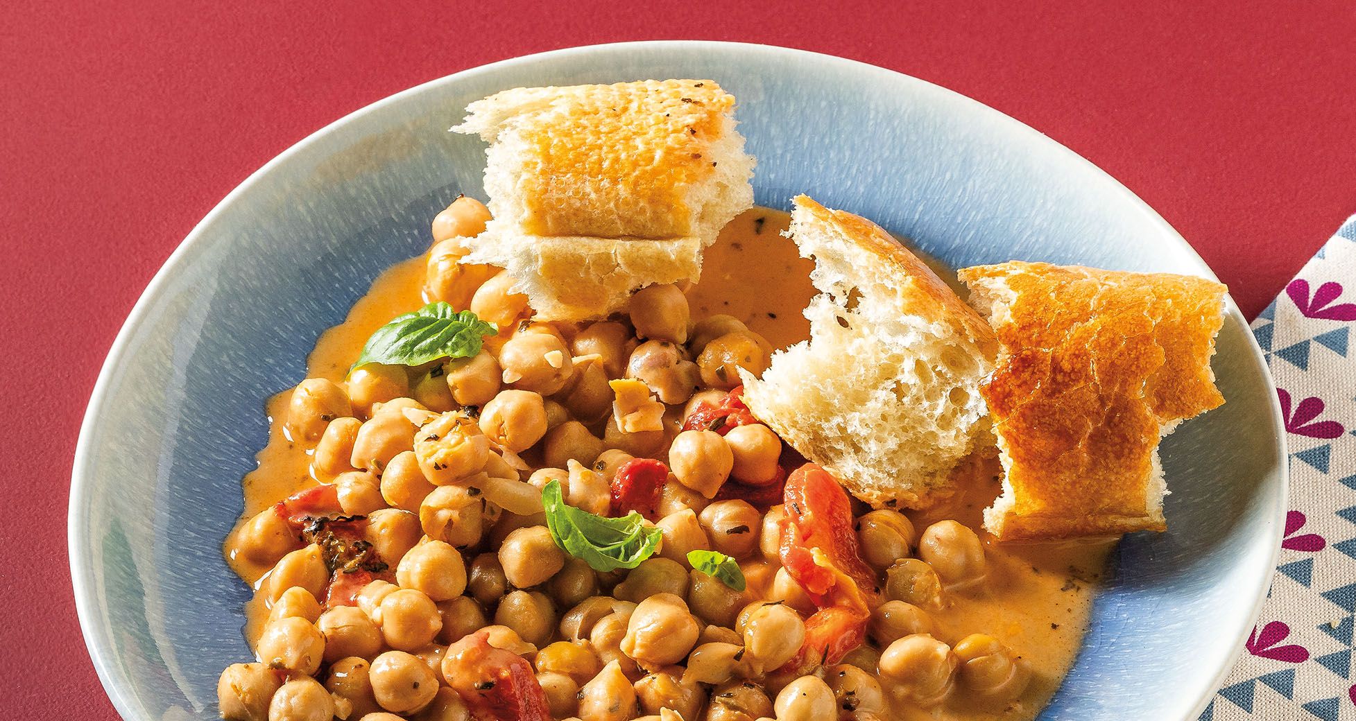 One-Pot Creamy Chickpeas