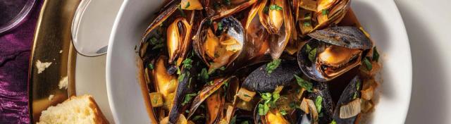 Bloody Mary Steamed Mussels