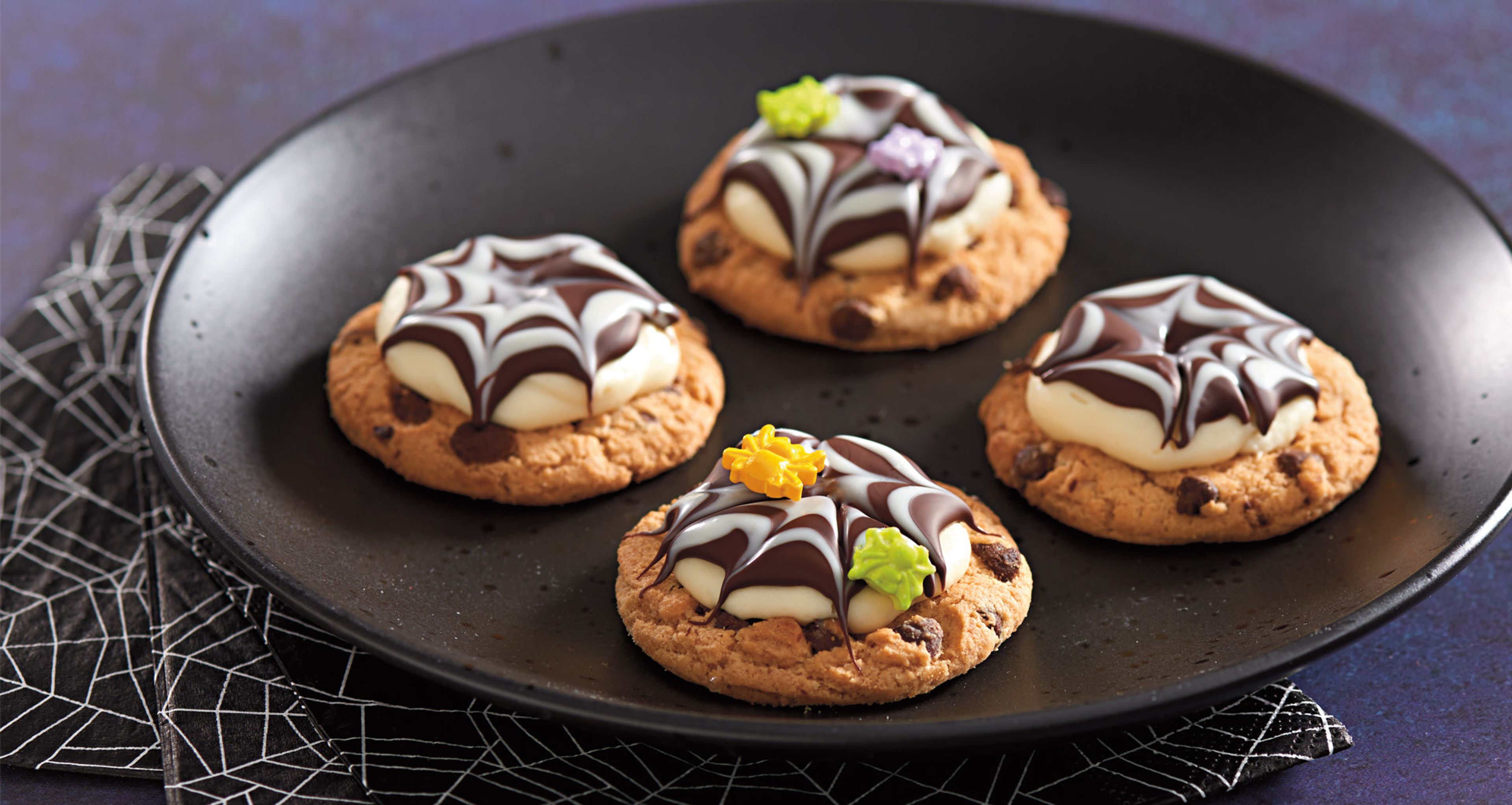 CHIPS AHOY! Cheesecake Spider Bites