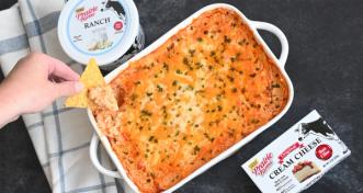Spicy Buffalo Ranch Chicken Dip