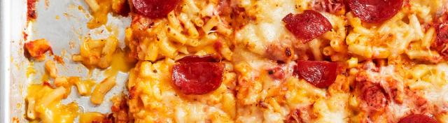 Sheet-Pan Mac and Cheese Pizza