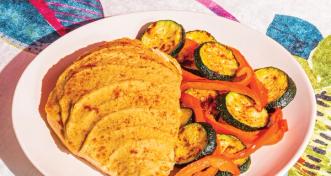 Hummus-Crusted Chicken With Veggies