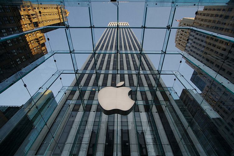 How Apple Succeeds By ‘Thinking Different’