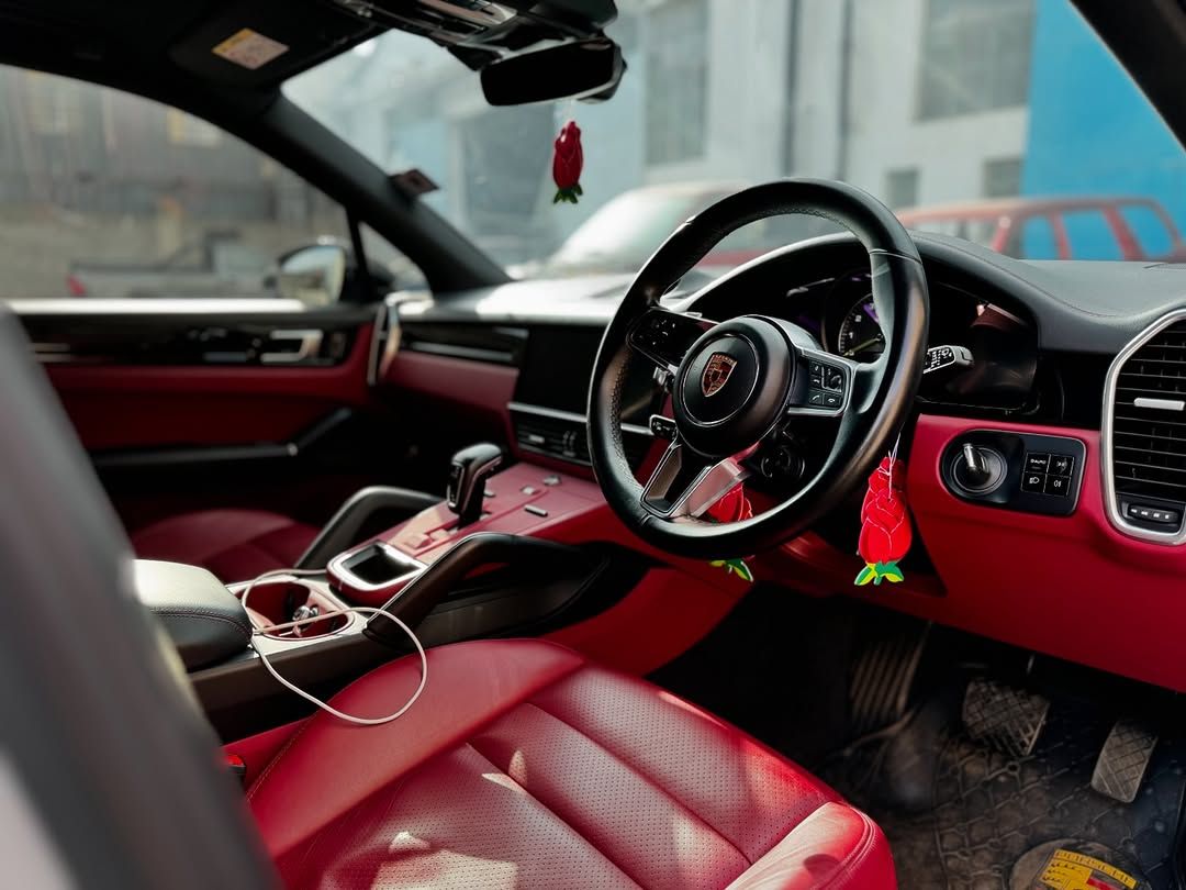 Porsche Macan Leather coating — Leather Coating