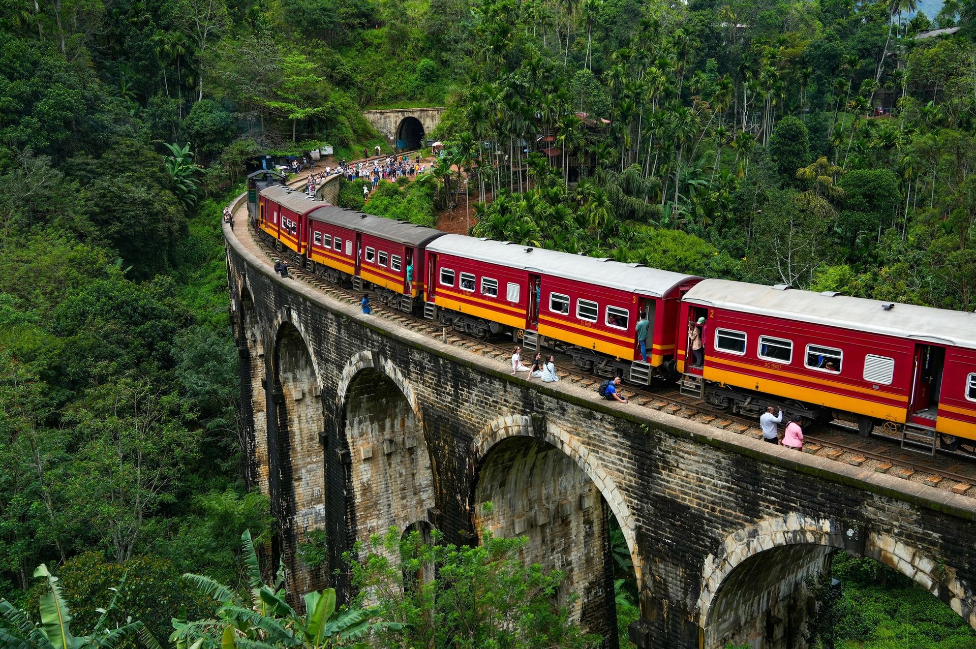 shutterstock_1966609378MINNN.jpg
