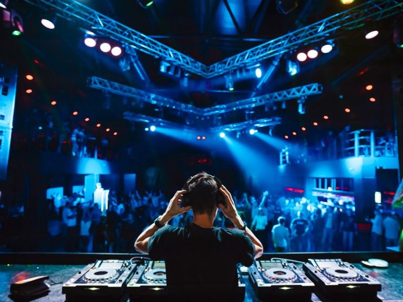What’s the best DJ deck stand?