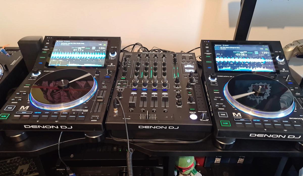 Finally upgraded my DJ gear to a new setup