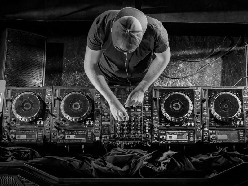 What DJ equipment do I need to start from nothing?