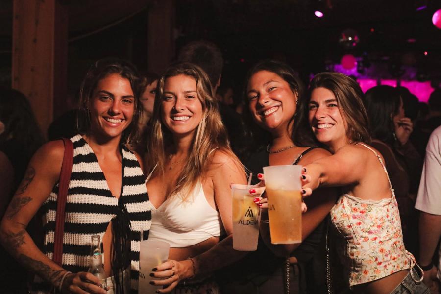 Aldeia — noite de clube no Rio de Janeiro