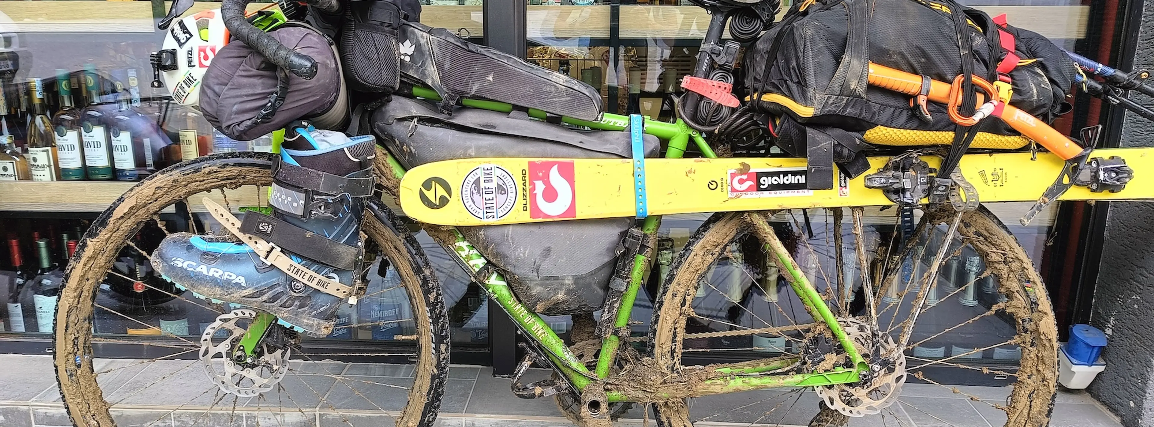 Loaded Ritchey Outback with mountains in the background