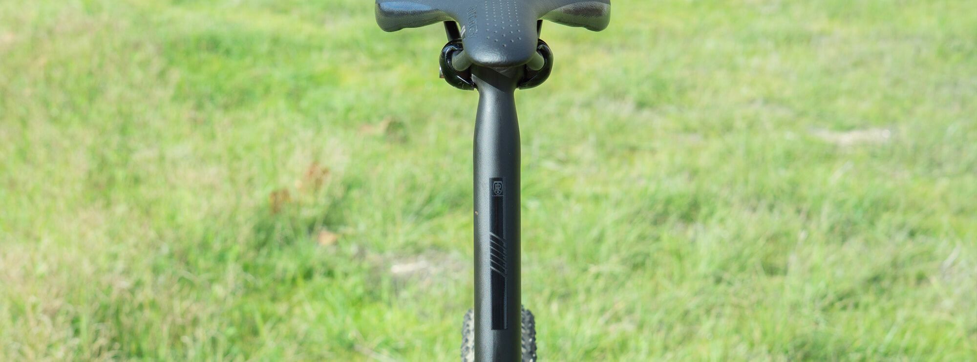 superlogic 1-bolt flexlogic seatpost
