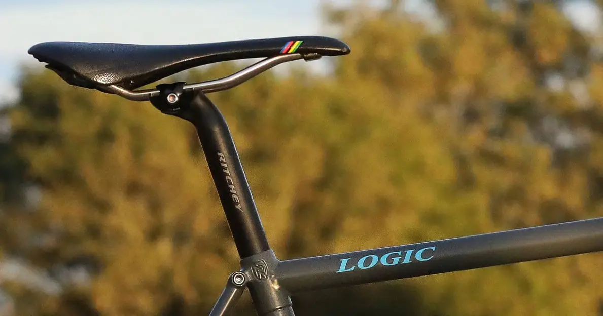 Selle vélo de route Most Lynx rails manganèses et Superflow L3 Selle vélo de route Most Lynx rails manganèses et Superflow L3