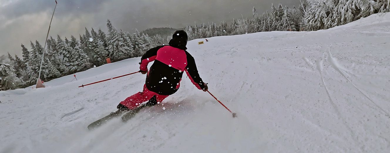 2023 Salomon QST 92 Skis: Full Width Action Image 1