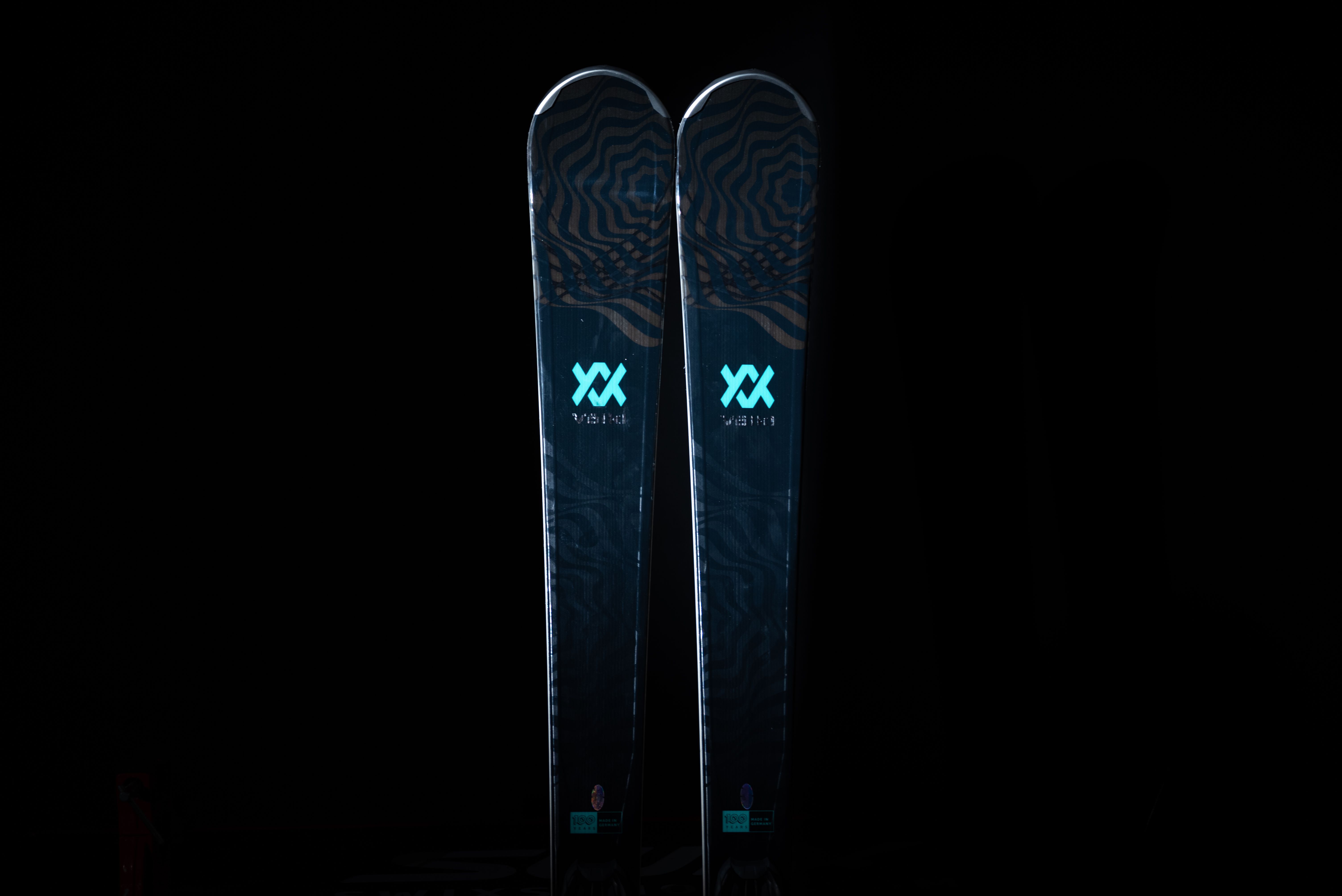 スキー VOLKL racingtiger SC CARBON VÖLKL Racetiger Sc Black Skis 2026 Völkl