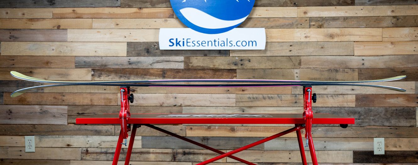 2023 Salomon QST Stella 106 Skis: 2023 Salomon QST Stella 106 Skis Camber Profile Image