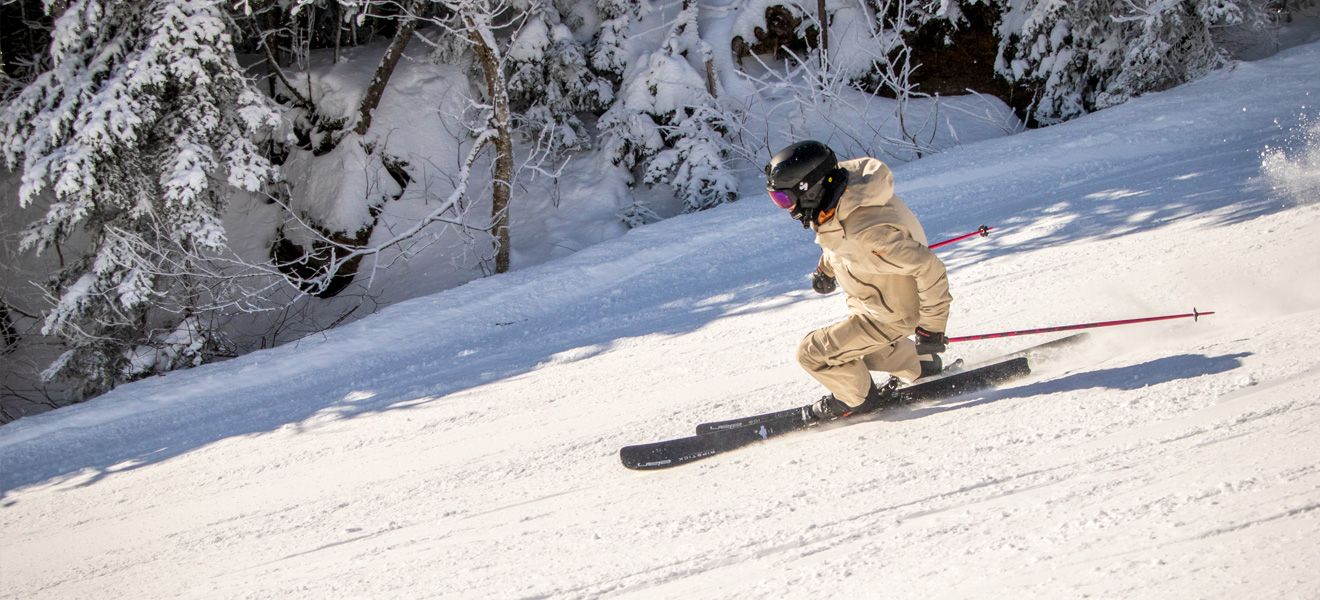 2022 Elan Ripstick 106 Black Edition Ski Review: Full Width Action Image 1
