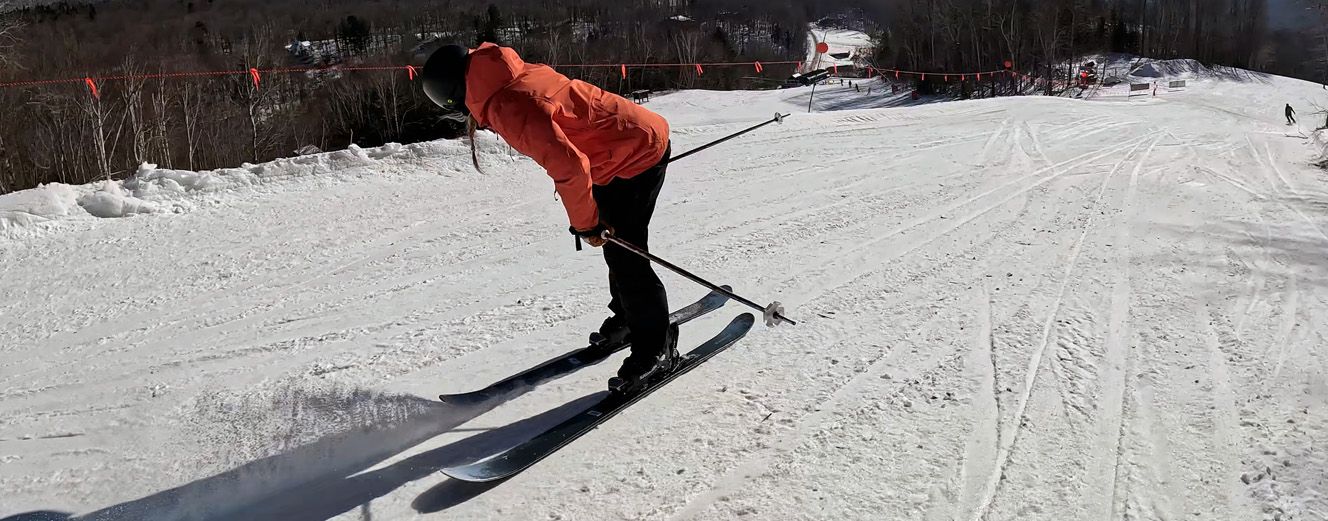 2023 Nordica Unleashed 98 W Skis: Full Width Action Image 2