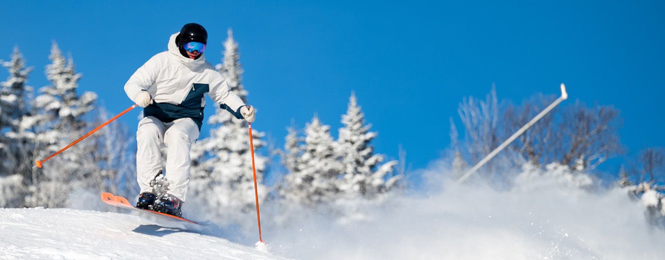 2024 Atomic Maverick 88 Ti Skis: Full Width Action Image 2