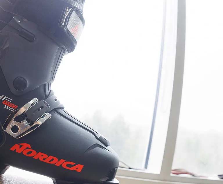 Ski Boot Rear View Alpine / Ski Boots / Rear Entry | SkiEssentials