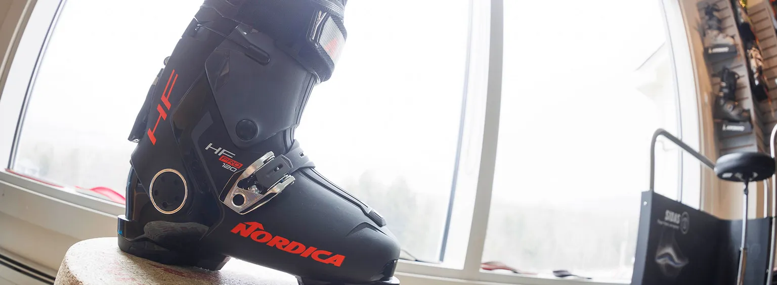 Ski Boot Rear View Alpine / Ski Boots / Rear Entry | SkiEssentials