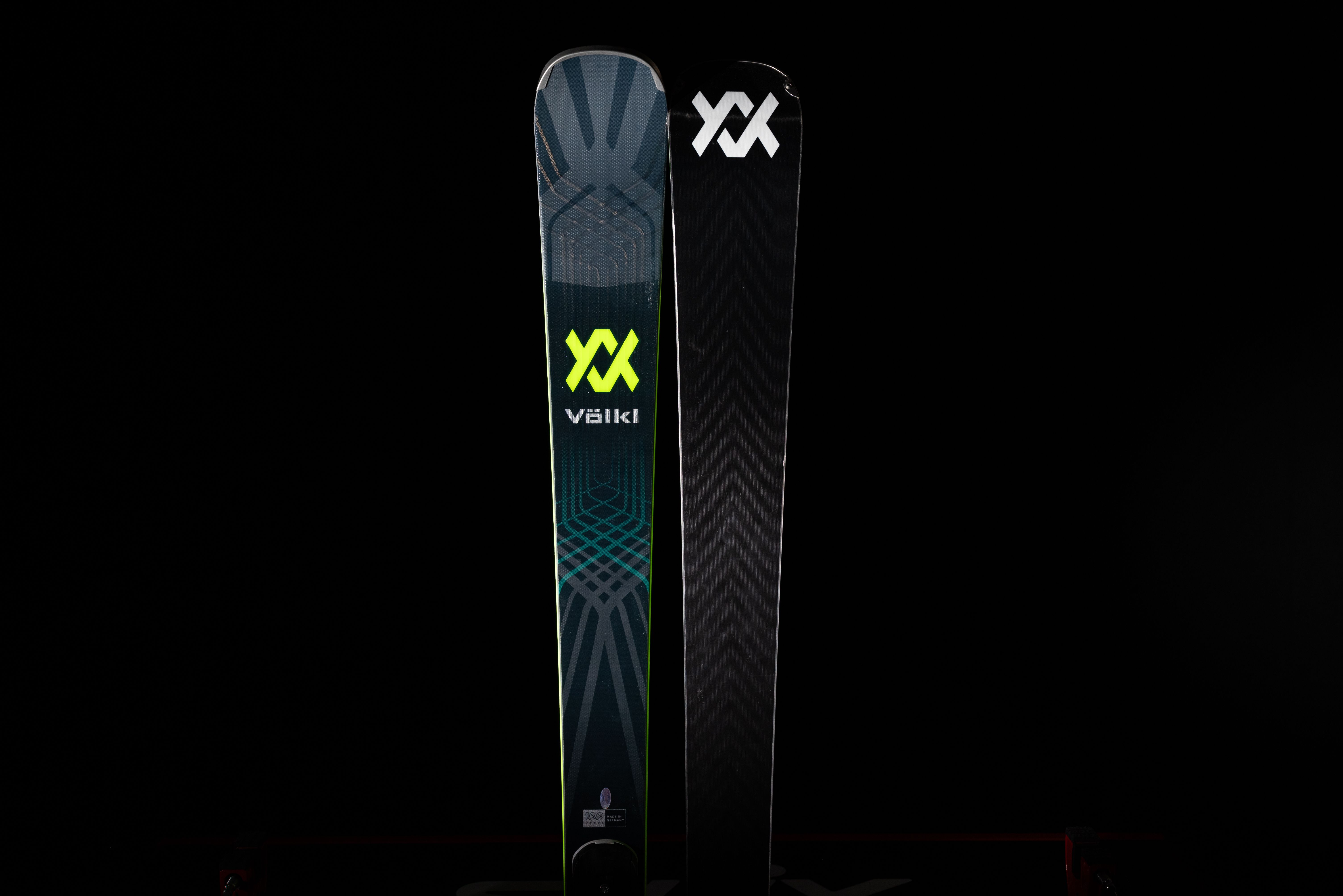 2024 Volkl Deacon 76 Master