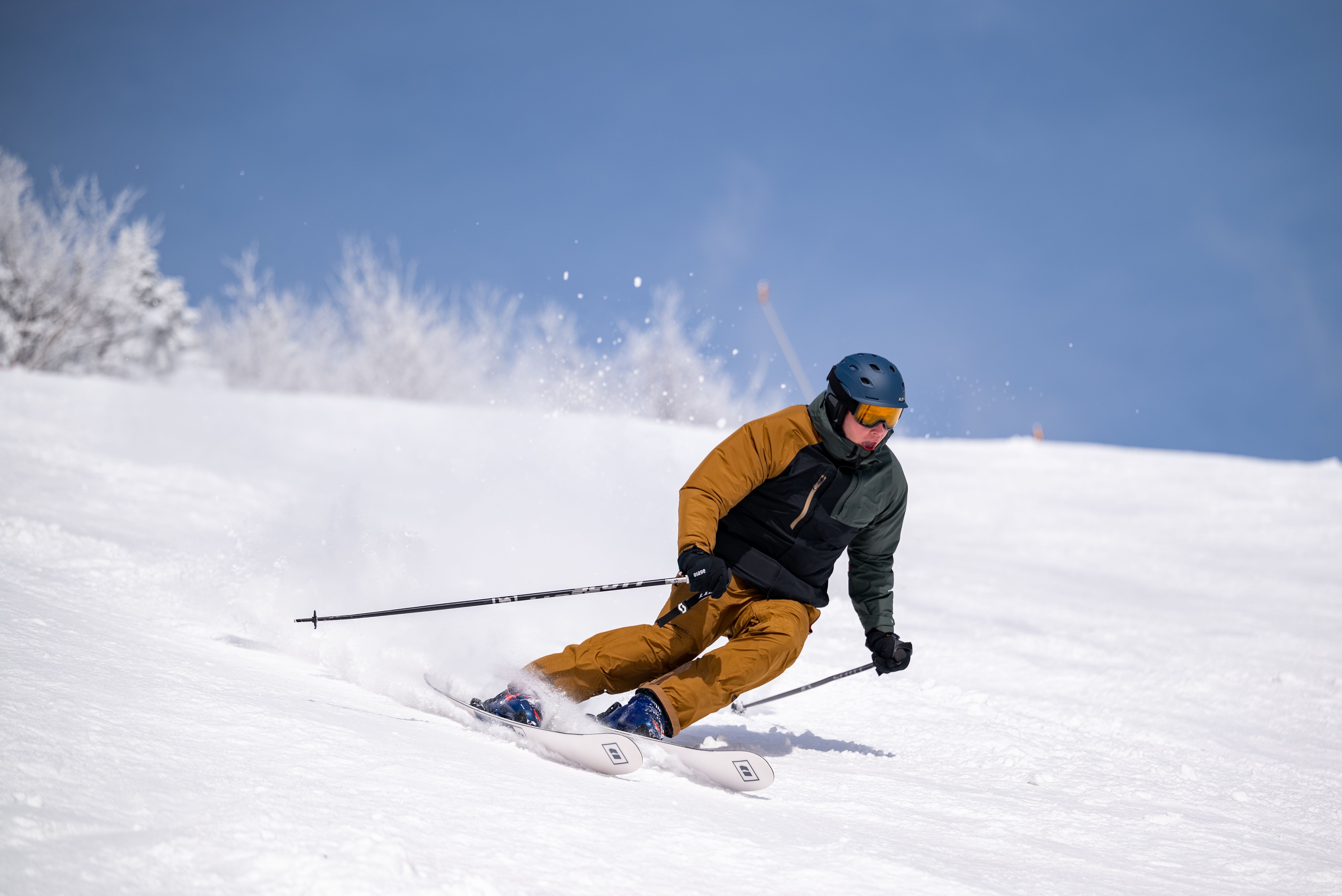 2024 Armada Stranger | SkiEssentials