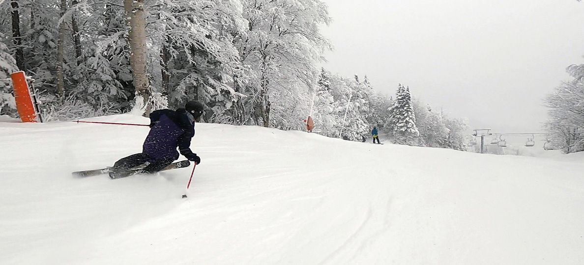  2021 Black Crows Justis Ski Review: Full Width Action Image 2