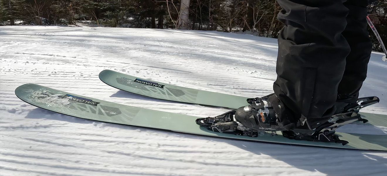 2023 Salomon QST Lumen 98 Skis: Full Width Action Image 2
