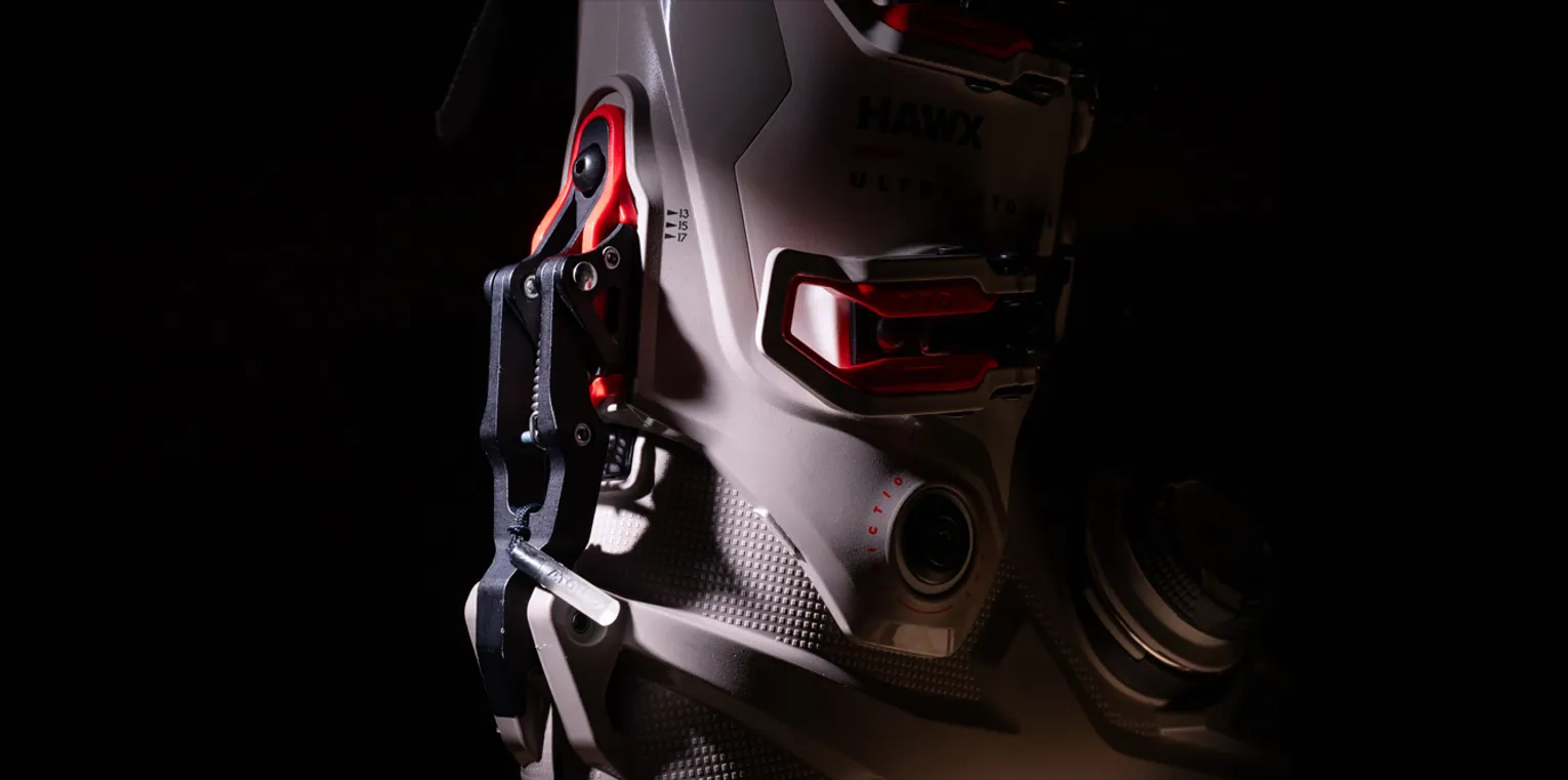 2025 Atomic Hawx Ultra XTD 130 Ski Boot Review - Studio Shot 4