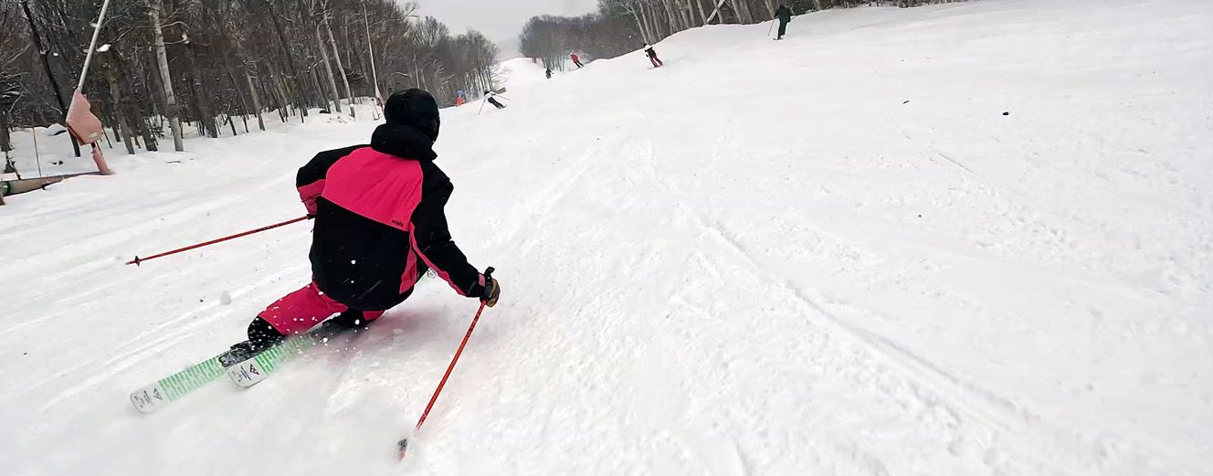 2023 Black Crows Captis Skis: Full Width Action Image 2