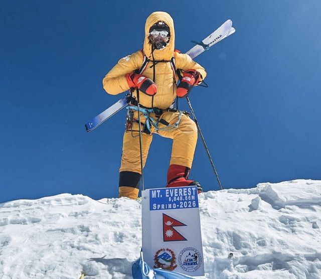 Top Five Fridays May 22, 2026: Bartek Ziemski Everest Summit Image