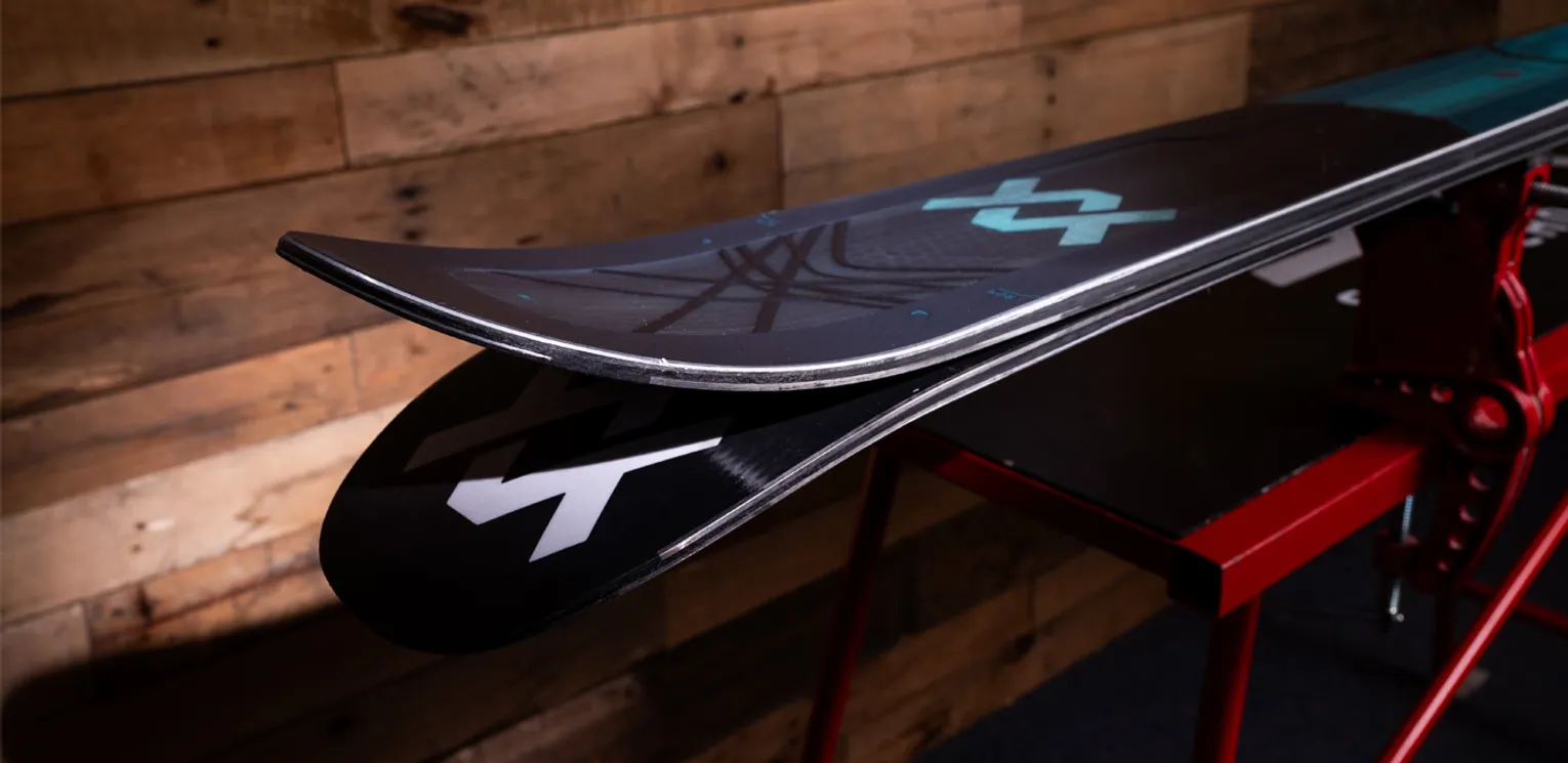2026 Volkl Mantra 88 Ski Review - Studio Image - Tip Profile