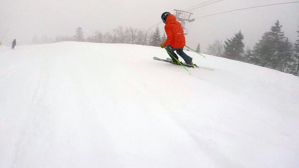 2019 Armada Invictus 99 Ti Ski Image 3