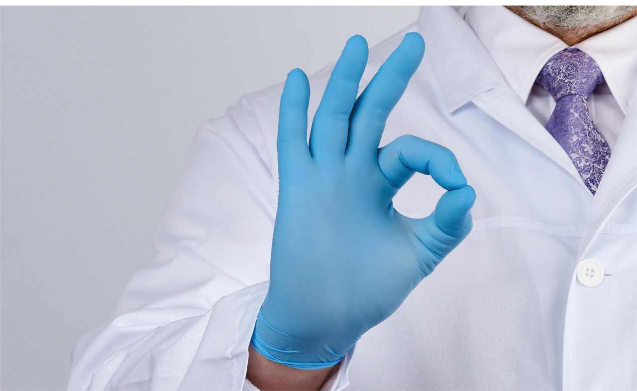 Nitrile vs Latex Gloves – A Comprehensive Comparison