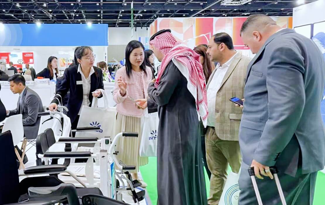 EXHIBITION SCENE