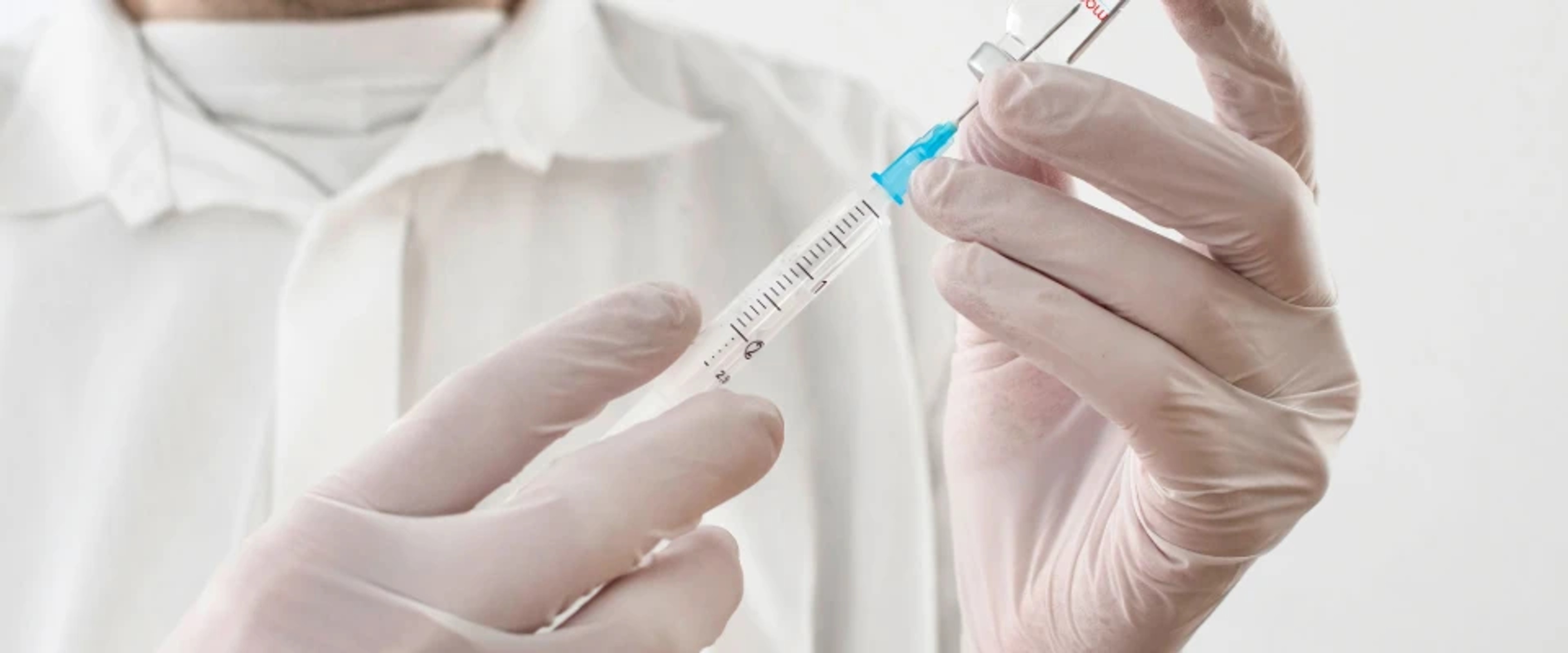 Choosing a Reliable Vinyl Gloves Manufacturer for Medical Applications
