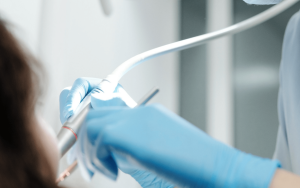 the-advantages-of-nitrile-gloves