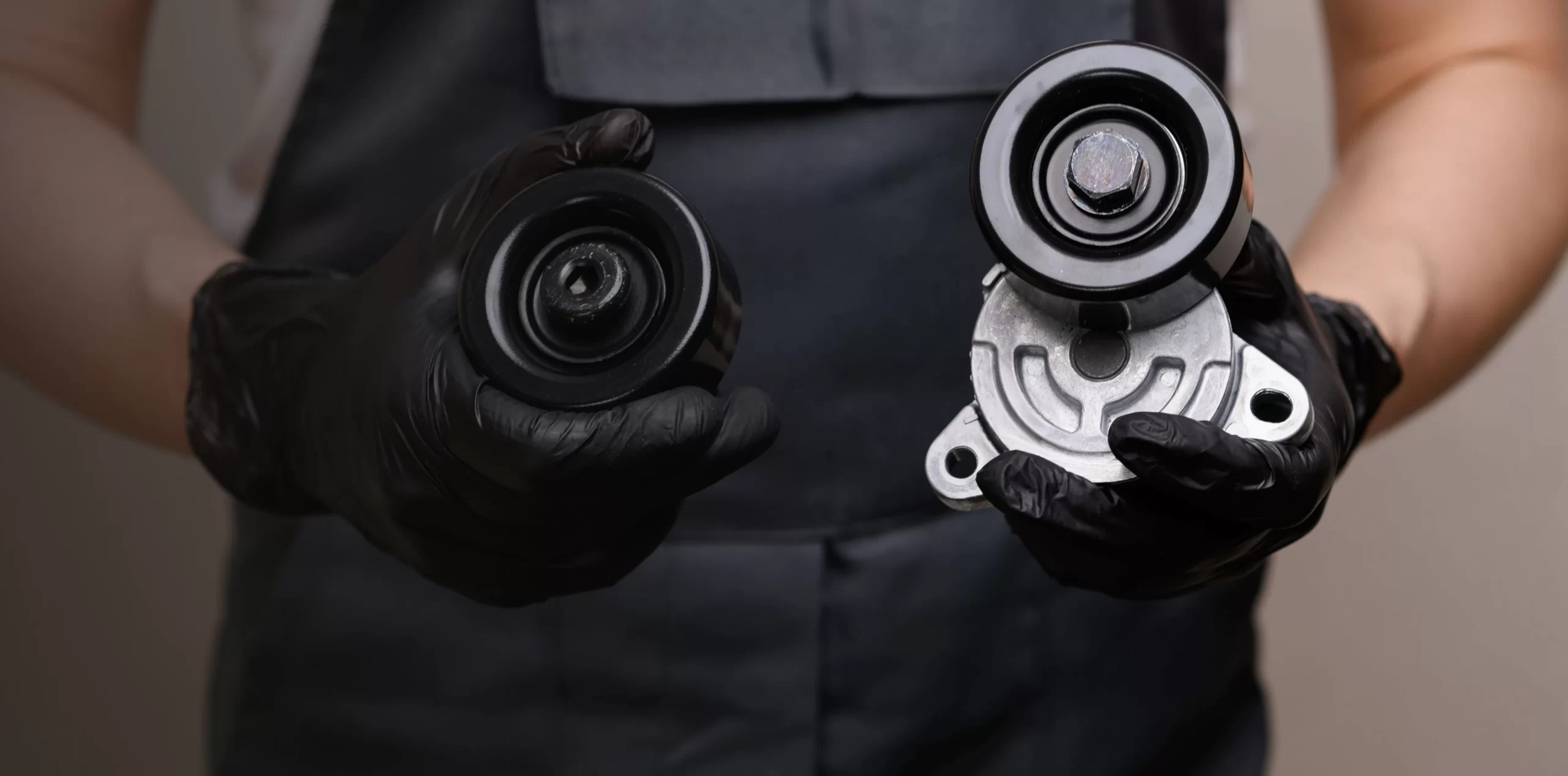 High-performance industrial protection gloves designed for use in demanding industrial environments.