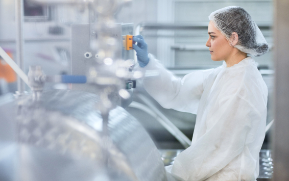 Why Nitrile Gloves Dominate Cleanrooms: A Deep Dive into Material Superiority