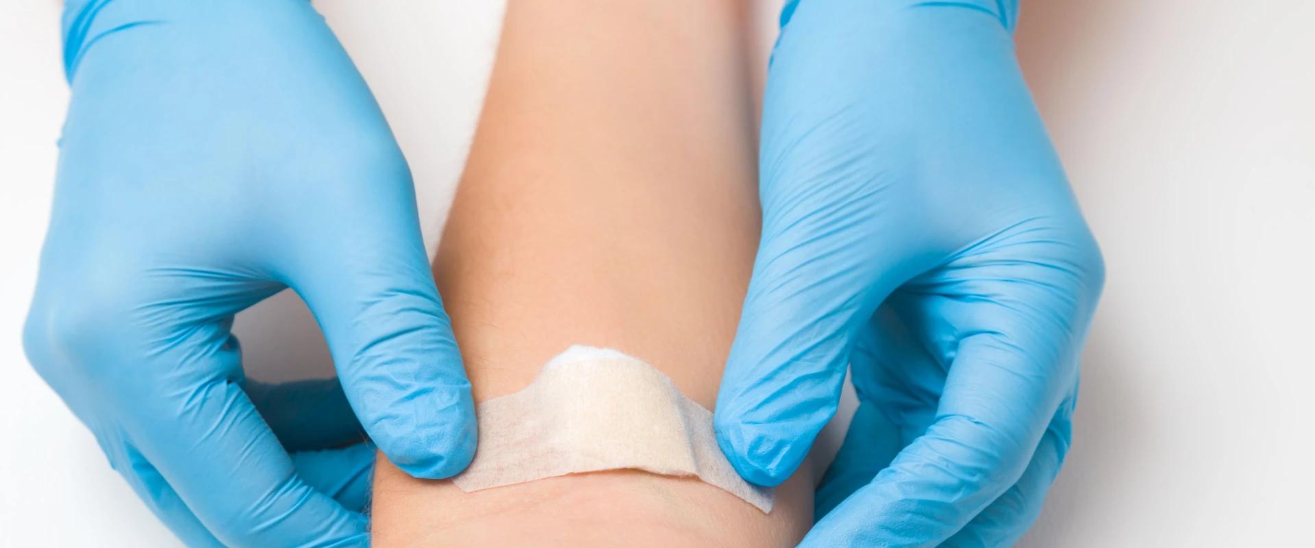 Best Non-Latex Medical Gloves for Hospitals and Healthcare Providers