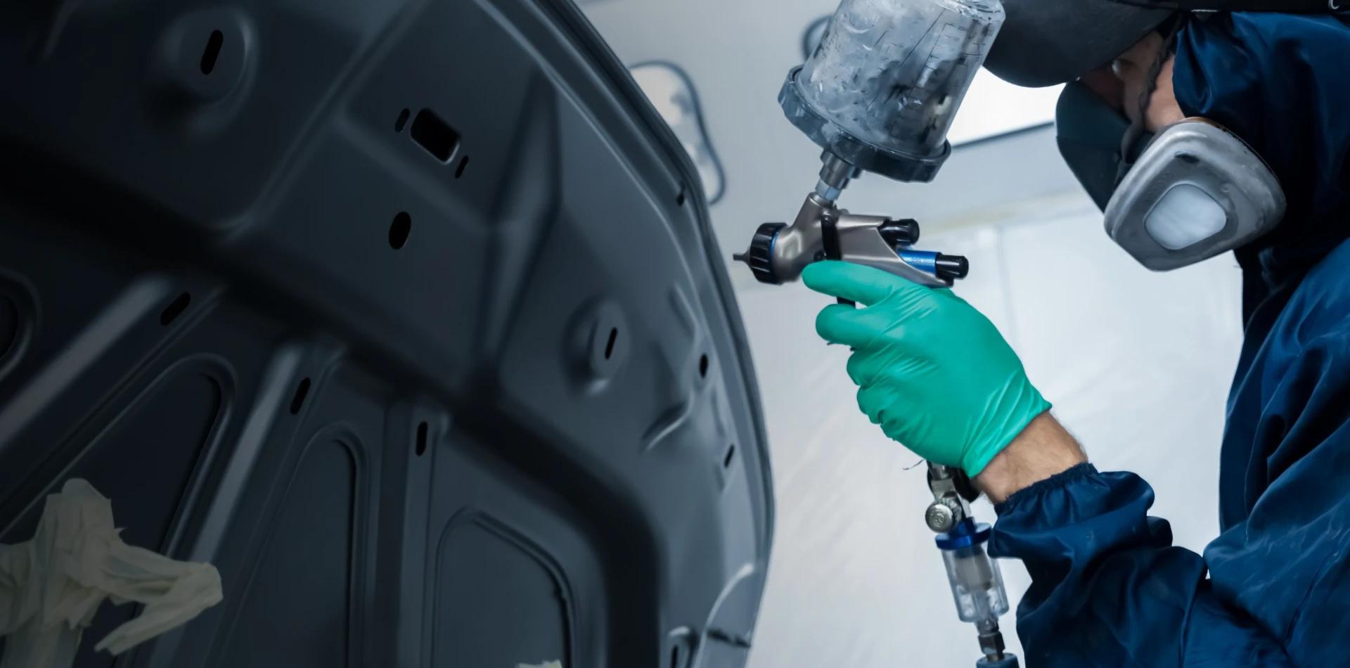 Industrial protection gloves designed to enhance hand safety when handling hazardous chemicals and industrial liquids.