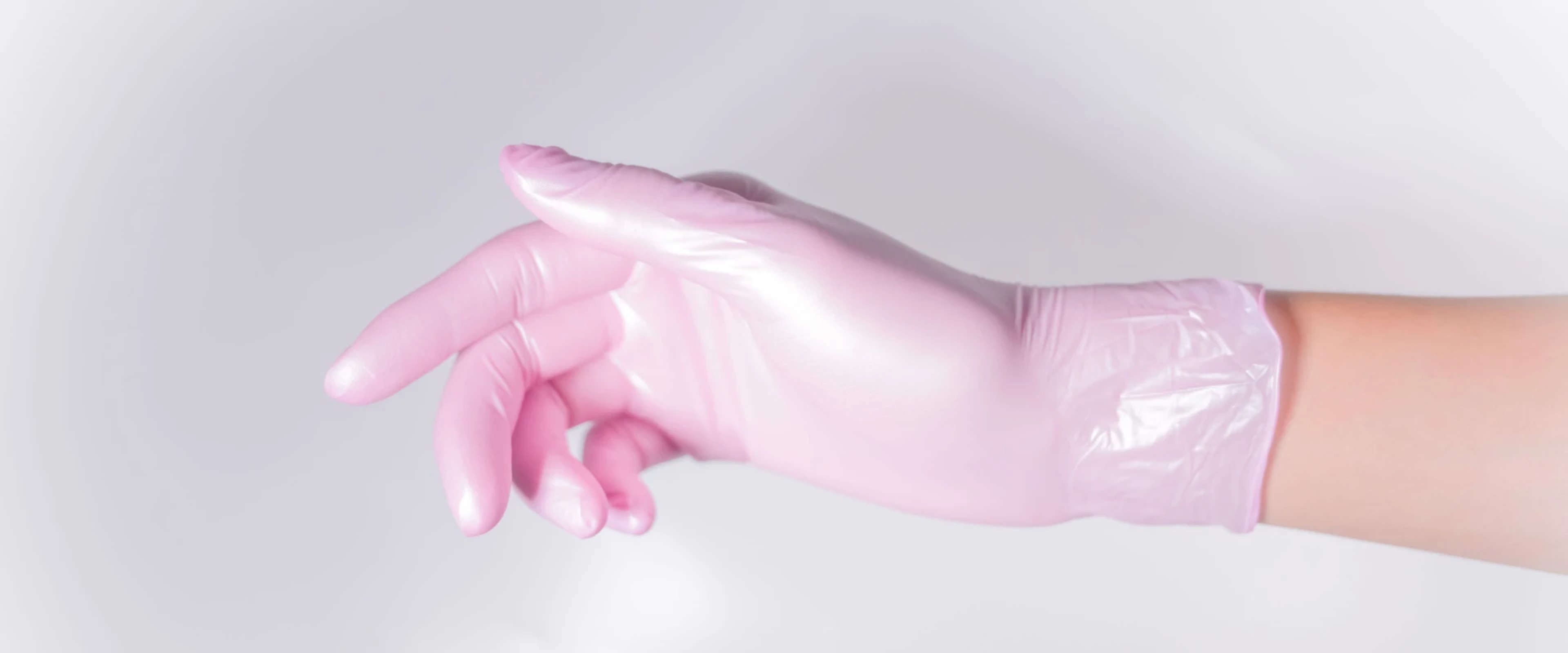 Pearlescent Gloves Launched: Top 5 Reasons Beauty Professionals Are Switching to Shiny Gloves