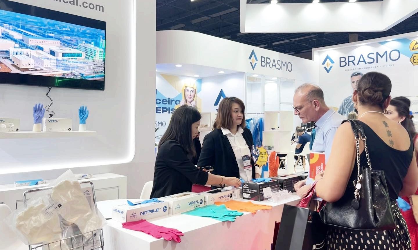 INTCO Medical, the world's leading disposable glove manufacturer, brought its series of disposable gloves to the Brazilian Labor Protection Exhibition (FISP 2024).